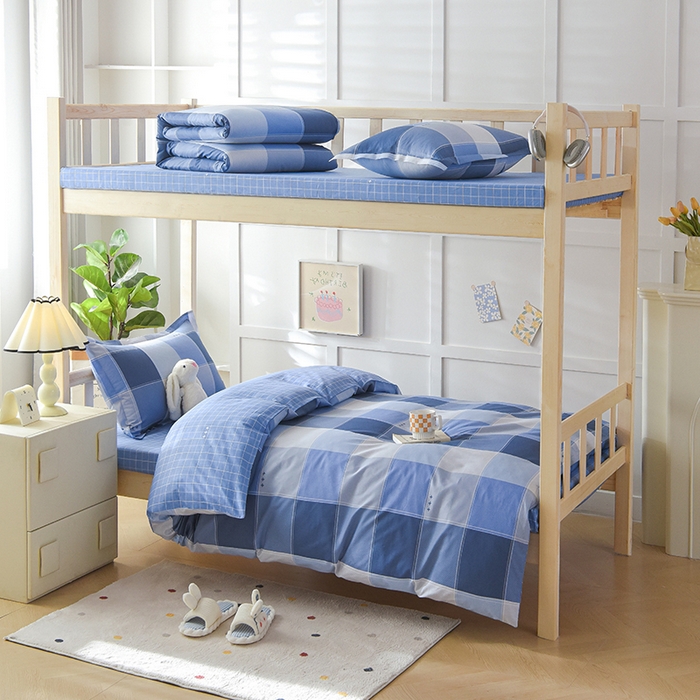 91家纺网 家纺一手货源 找家纺 鑫宇 2025全棉13372床单款印花学生三件套 向往生活-蓝