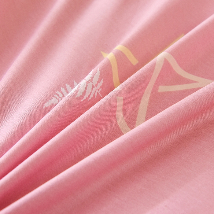 91家纺网 家纺一手货源 找家纺 鑫宇 2025全棉13372床单款印花学生三件套 星途之光-粉