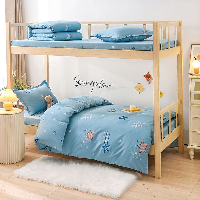 91家纺网 家纺一手货源 找家纺 鑫宇 2025全棉13372床单款印花学生三件套 星途之光-蓝