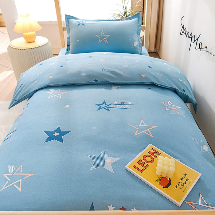 91家纺网 家纺一手货源 找家纺 鑫宇 2025全棉13372床单款印花学生三件套 星途之光-蓝