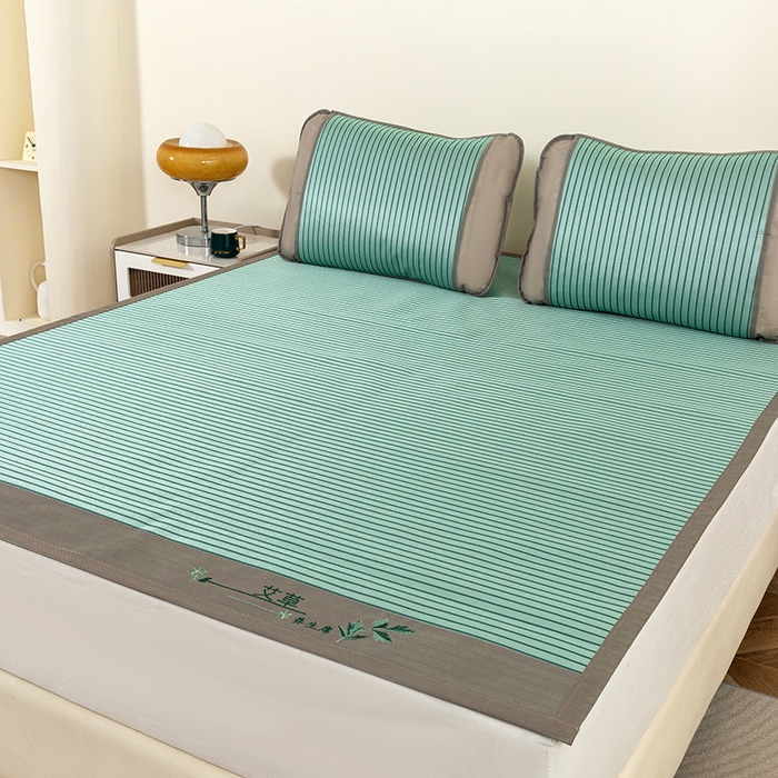 91家纺网 家纺一手货源 找家纺 丹兰 2025新款碳光冰丝席三件套竹席冰藤席艾草席学生席双人床凉席 碳光条纹 绿