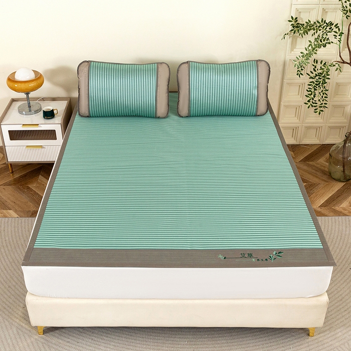 91家纺网 家纺一手货源 找家纺 丹兰 2025新款碳光冰丝席三件套竹席冰藤席艾草席学生席双人床凉席 碳光条纹 绿