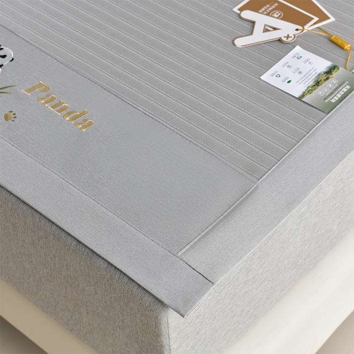 91家纺网 家纺一手货源 找家纺 （总）小牛席业 2025新款条纹爱家熊猫冰丝席凉席藤席冰藤席空调席乳胶席凉感豆豆席