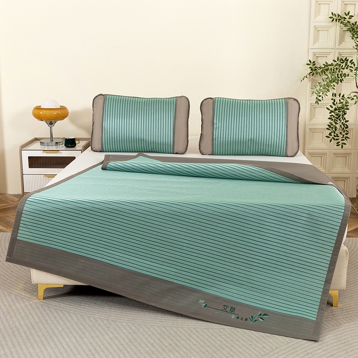 91家纺网 家纺一手货源 找家纺 丹兰 2025新款碳光冰丝席三件套竹席冰藤席艾草席学生席双人床凉席 碳光条纹 绿