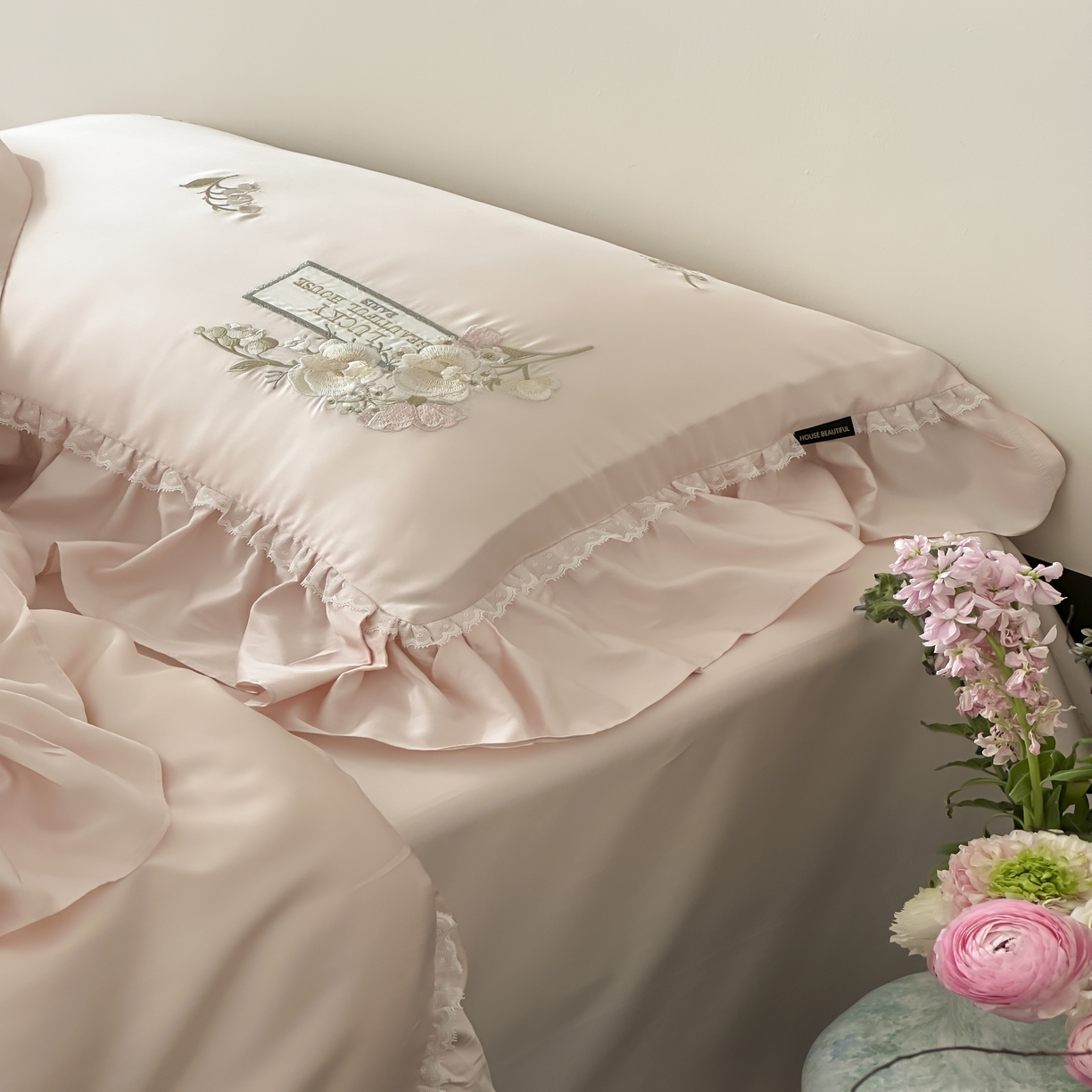 91家纺网 家纺一手货源 找家纺 佳汐蓝家纺 2025春夏新款60支天丝棉法式仙女四件套-沁铃兰 粉色