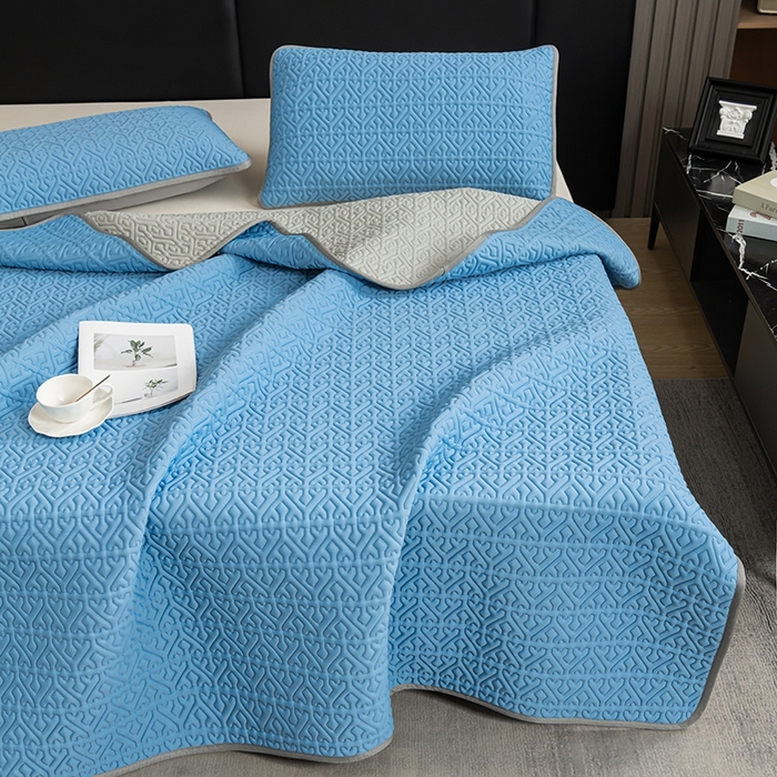 91家纺网 家纺一手货源 找家纺 美丽折家纺 2025夏季新品高端加厚8mm全冰丝生物基乳胶凉席三件套 水洗天然乳胶凉席 孔雀蓝Y