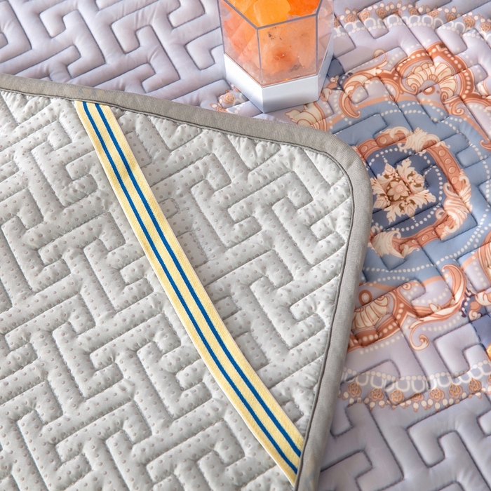 91家纺网 家纺一手货源 找家纺 美丽折家纺 2025夏季新品高端加厚8mm全冰丝生物基乳胶凉席三件套 水洗天然乳胶凉席 富贵华庭紫