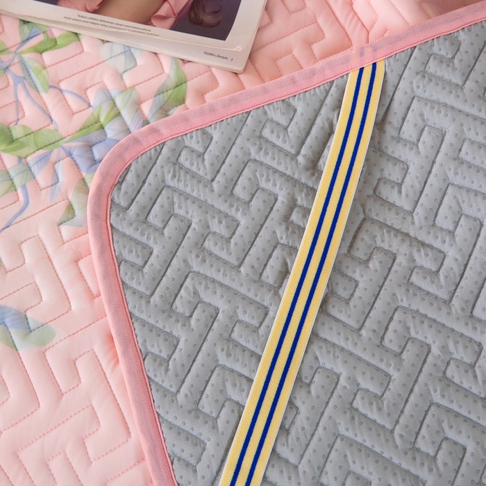 91家纺网 家纺一手货源 找家纺 美丽折家纺 2025夏季新品高端加厚8mm全冰丝生物基乳胶凉席三件套 水洗天然乳胶凉席 爱尔兰风采