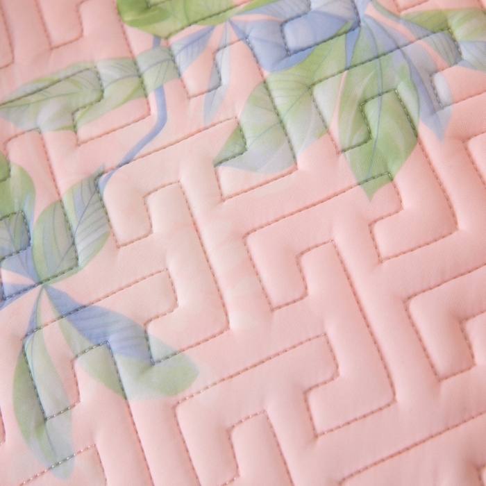 91家纺网 家纺一手货源 找家纺 美丽折家纺 2025夏季新品高端加厚8mm全冰丝生物基乳胶凉席三件套 水洗天然乳胶凉席 爱尔兰风采