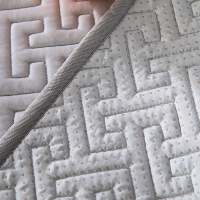 91家纺网 家纺一手货源 找家纺 美丽折家纺 2025夏季新品高端加厚8mm全冰丝生物基乳胶凉席三件套 水洗天然乳胶凉席 经典灰T