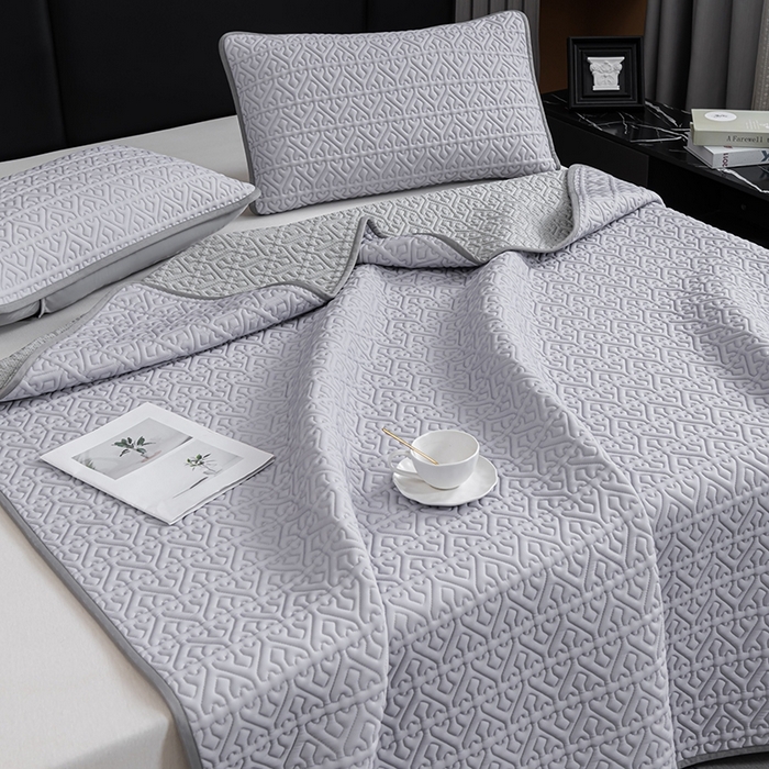 91家纺网 家纺一手货源 找家纺 美丽折家纺 2025夏季新品高端加厚8mm全冰丝生物基乳胶凉席三件套 水洗天然乳胶凉席 经典灰Y