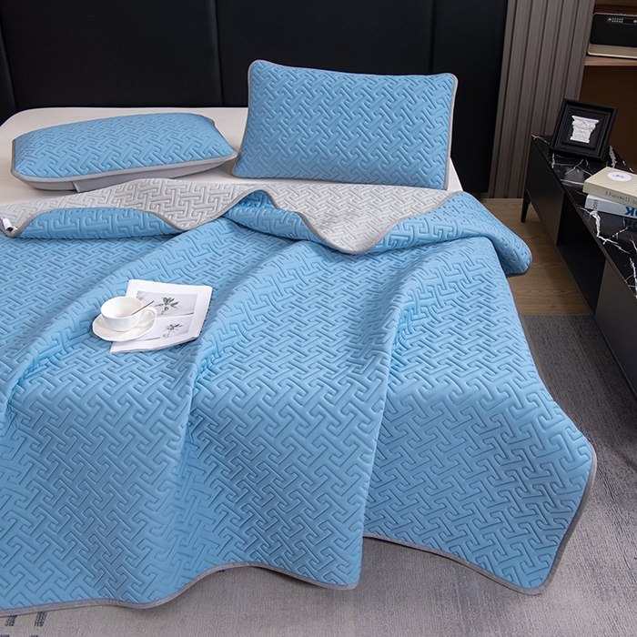 91家纺网 家纺一手货源 找家纺 美丽折家纺 2025夏季新品高端加厚8mm全冰丝生物基乳胶凉席三件套 水洗天然乳胶凉席 孔雀蓝T