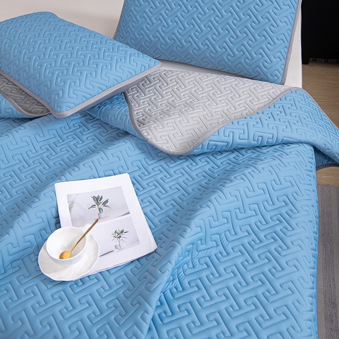 91家纺网 家纺一手货源 找家纺 美丽折家纺 2025夏季新品高端加厚8mm全冰丝生物基乳胶凉席三件套 水洗天然乳胶凉席 孔雀蓝T