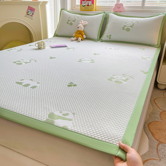 91家纺网 家纺一手货源 找家纺 梵朴 2025新款直播A类冰豆豆凉席席子三件套凉豆豆软凉席可机洗空调席子 小熊猫-绿