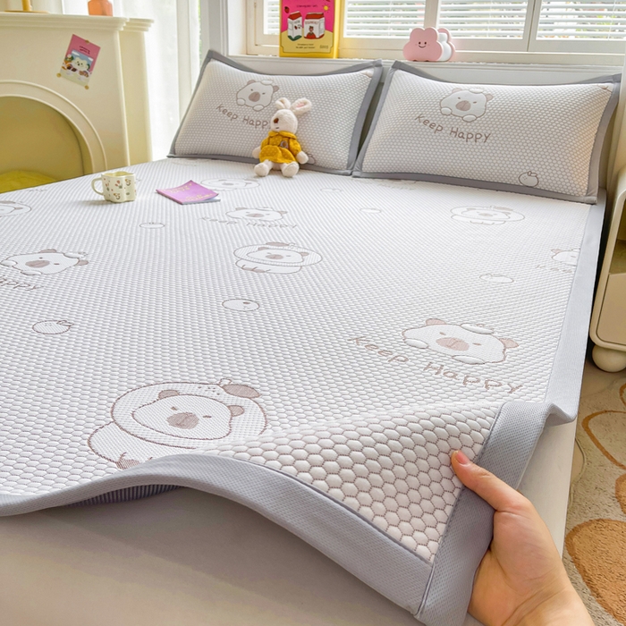 91家纺网 家纺一手货源 找家纺 梵朴 2025新款直播A类冰豆豆凉席席子三件套凉豆豆软凉席可机洗空调席子 卡皮巴拉-咖