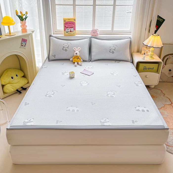 91家纺网 家纺一手货源 找家纺 梵朴 2025新款直播A类冰豆豆凉席席子三件套凉豆豆软凉席可机洗空调席子 小熊猫-灰