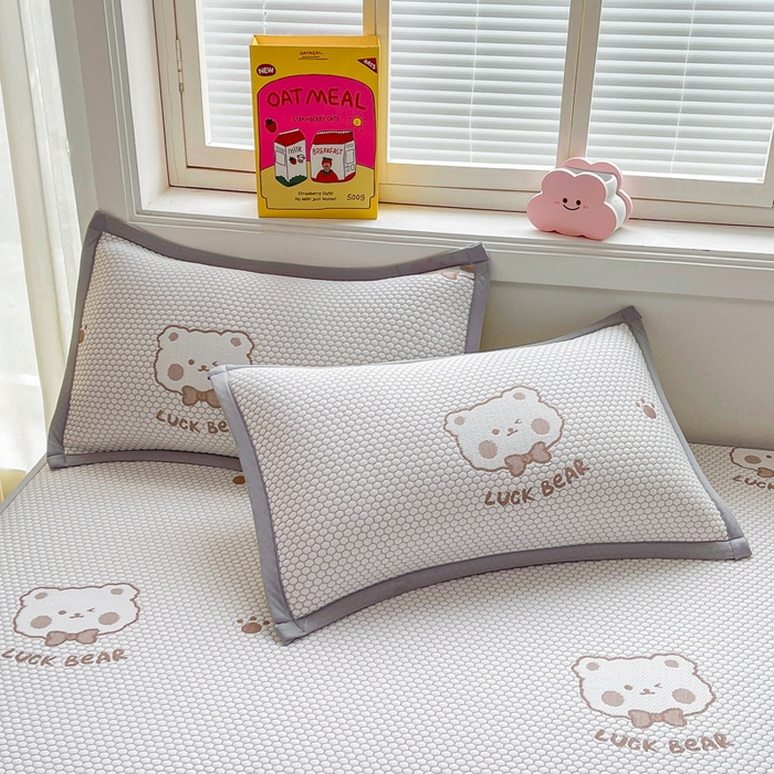 91家纺网 家纺一手货源 找家纺 梵朴 2025新款直播A类冰豆豆凉席席子三件套凉豆豆软凉席可机洗空调席子 LUCK熊-咖