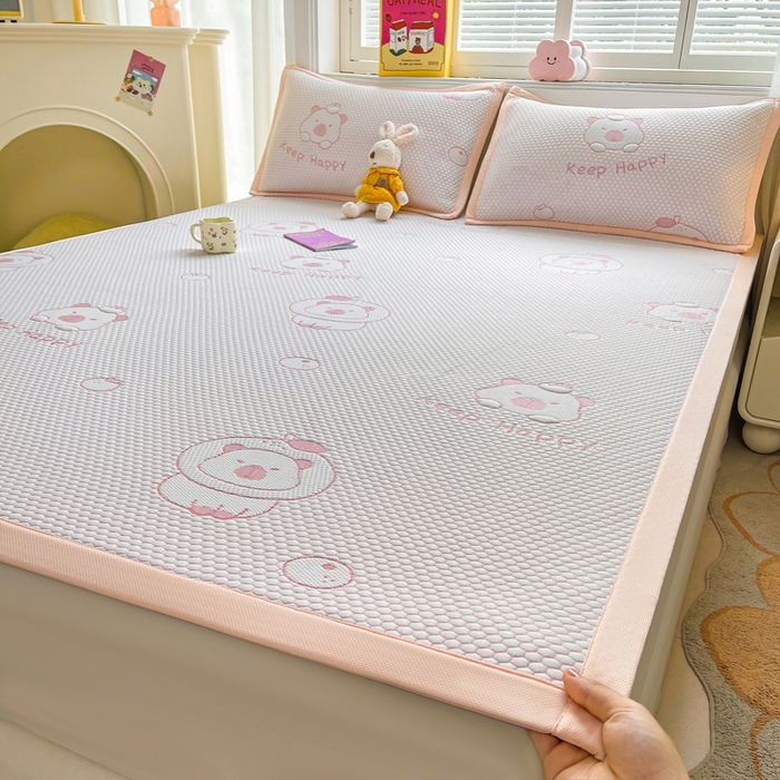 91家纺网 家纺一手货源 找家纺 梵朴 2025新款直播A类冰豆豆凉席席子三件套凉豆豆软凉席可机洗空调席子 卡皮巴拉-粉