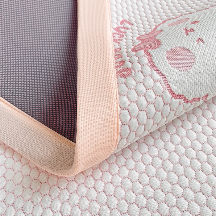 91家纺网 家纺一手货源 找家纺 梵朴 2025新款直播A类冰豆豆凉席席子三件套凉豆豆软凉席可机洗空调席子 LUCK熊-粉