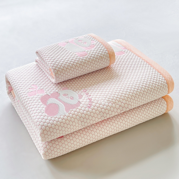 91家纺网 家纺一手货源 找家纺 梵朴 2025新款直播A类冰豆豆凉席席子三件套凉豆豆软凉席可机洗空调席子 小熊猫-粉