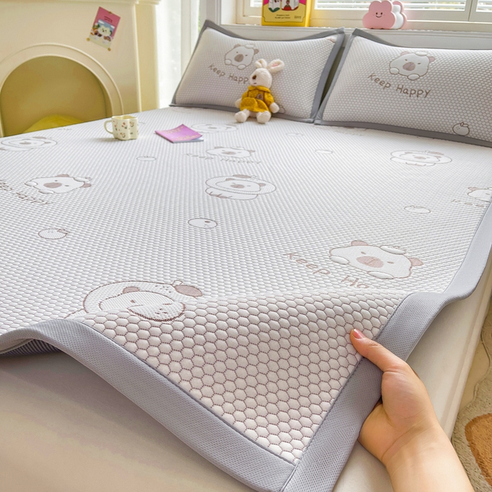 91家纺网 家纺一手货源 找家纺 梵朴 2025新款直播A类冰豆豆凉席席子三件套凉豆豆软凉席可机洗空调席子 卡皮巴拉-咖