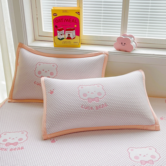 91家纺网 家纺一手货源 找家纺 梵朴 2025新款直播A类冰豆豆凉席席子三件套凉豆豆软凉席可机洗空调席子 LUCK熊-粉