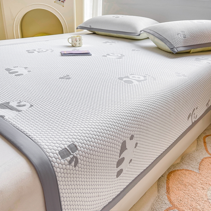 91家纺网 家纺一手货源 找家纺 梵朴 2025新款直播A类冰豆豆凉席席子三件套凉豆豆软凉席可机洗空调席子 小熊猫-灰