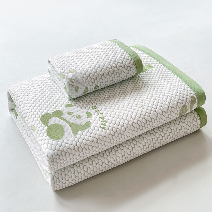 91家纺网 家纺一手货源 找家纺 梵朴 2025新款直播A类冰豆豆凉席席子三件套凉豆豆软凉席可机洗空调席子 小熊猫-绿