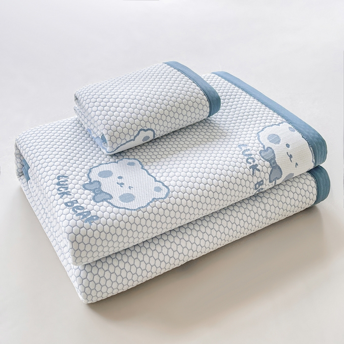 91家纺网 家纺一手货源 找家纺 梵朴 2025新款直播A类冰豆豆凉席席子三件套凉豆豆软凉席可机洗空调席子 LUCK熊-蓝