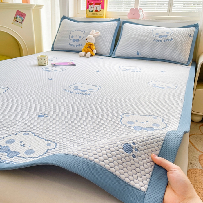 91家纺网 家纺一手货源 找家纺 梵朴 2025新款直播A类冰豆豆凉席席子三件套凉豆豆软凉席可机洗空调席子 LUCK熊-蓝