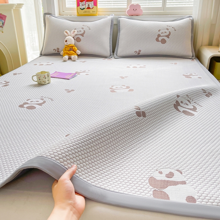 91家纺网 家纺一手货源 找家纺 梵朴 2025新款直播A类冰豆豆凉席席子三件套凉豆豆软凉席可机洗空调席子 小熊猫-咖