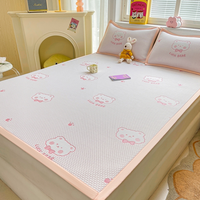 91家纺网 家纺一手货源 找家纺 梵朴 2025新款直播A类冰豆豆凉席席子三件套凉豆豆软凉席可机洗空调席子 LUCK熊-粉