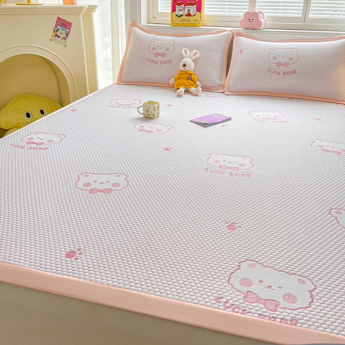 91家纺网 家纺一手货源 找家纺 梵朴 2025新款直播A类冰豆豆凉席席子三件套凉豆豆软凉席可机洗空调席子 LUCK熊-粉