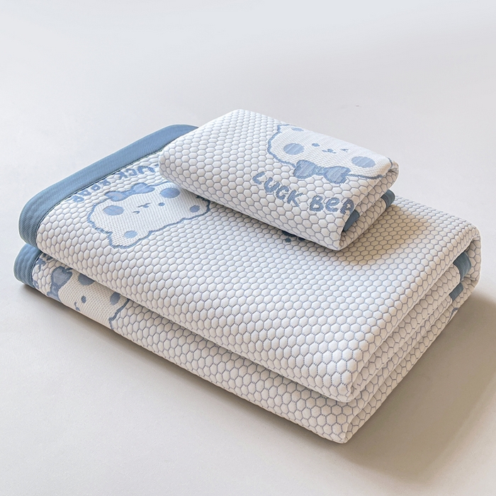 91家纺网 家纺一手货源 找家纺 梵朴 2025新款直播A类冰豆豆凉席席子三件套凉豆豆软凉席可机洗空调席子 LUCK熊-蓝