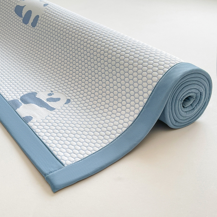 91家纺网 家纺一手货源 找家纺 梵朴 2025新款直播A类冰豆豆凉席席子三件套凉豆豆软凉席可机洗空调席子 小熊猫-蓝