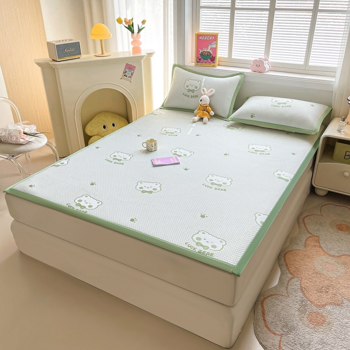 91家纺网 家纺一手货源 找家纺 梵朴 2025新款直播A类冰豆豆凉席席子三件套凉豆豆软凉席可机洗空调席子 LUCK熊-绿