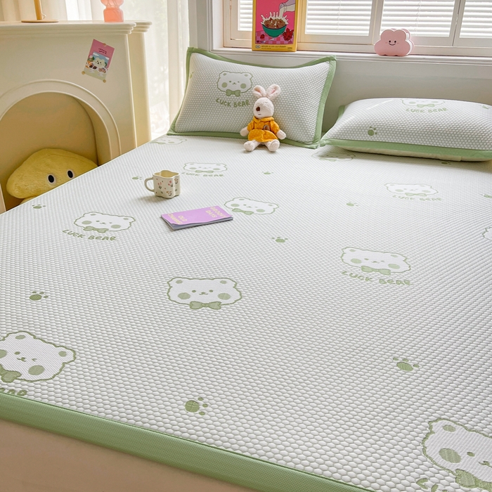 91家纺网 家纺一手货源 找家纺 梵朴 2025新款直播A类冰豆豆凉席席子三件套凉豆豆软凉席可机洗空调席子 LUCK熊-绿