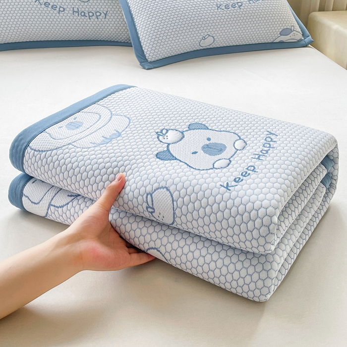 91家纺网 家纺一手货源 找家纺 梵朴 2025新款直播A类冰豆豆凉席席子三件套凉豆豆软凉席可机洗空调席子 卡皮巴拉-蓝