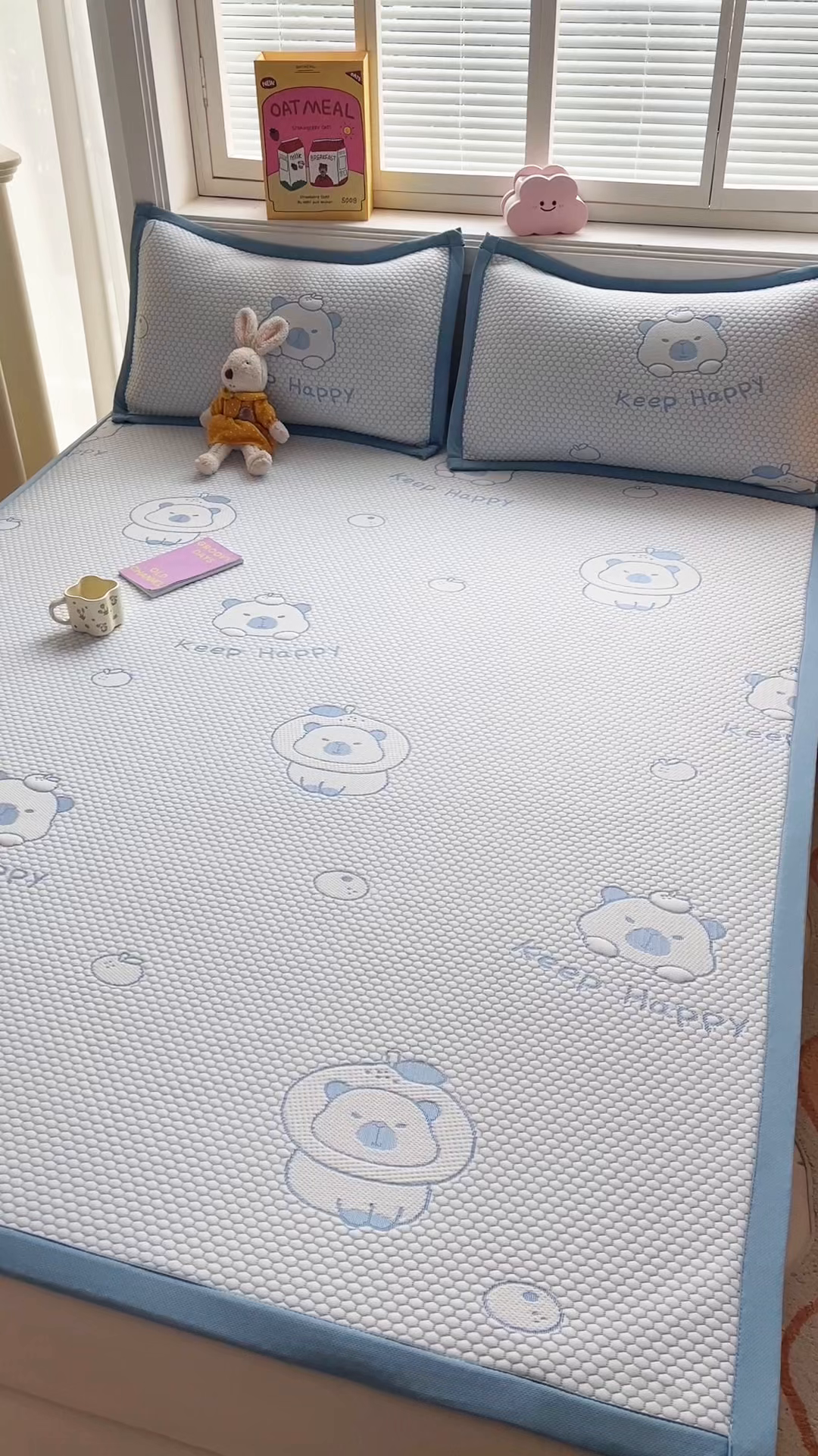 91家纺网 家纺一手货源 找家纺 梵朴 2025新款直播A类冰豆豆凉席席子三件套凉豆豆软凉席可机洗空调席子 卡皮巴拉-蓝