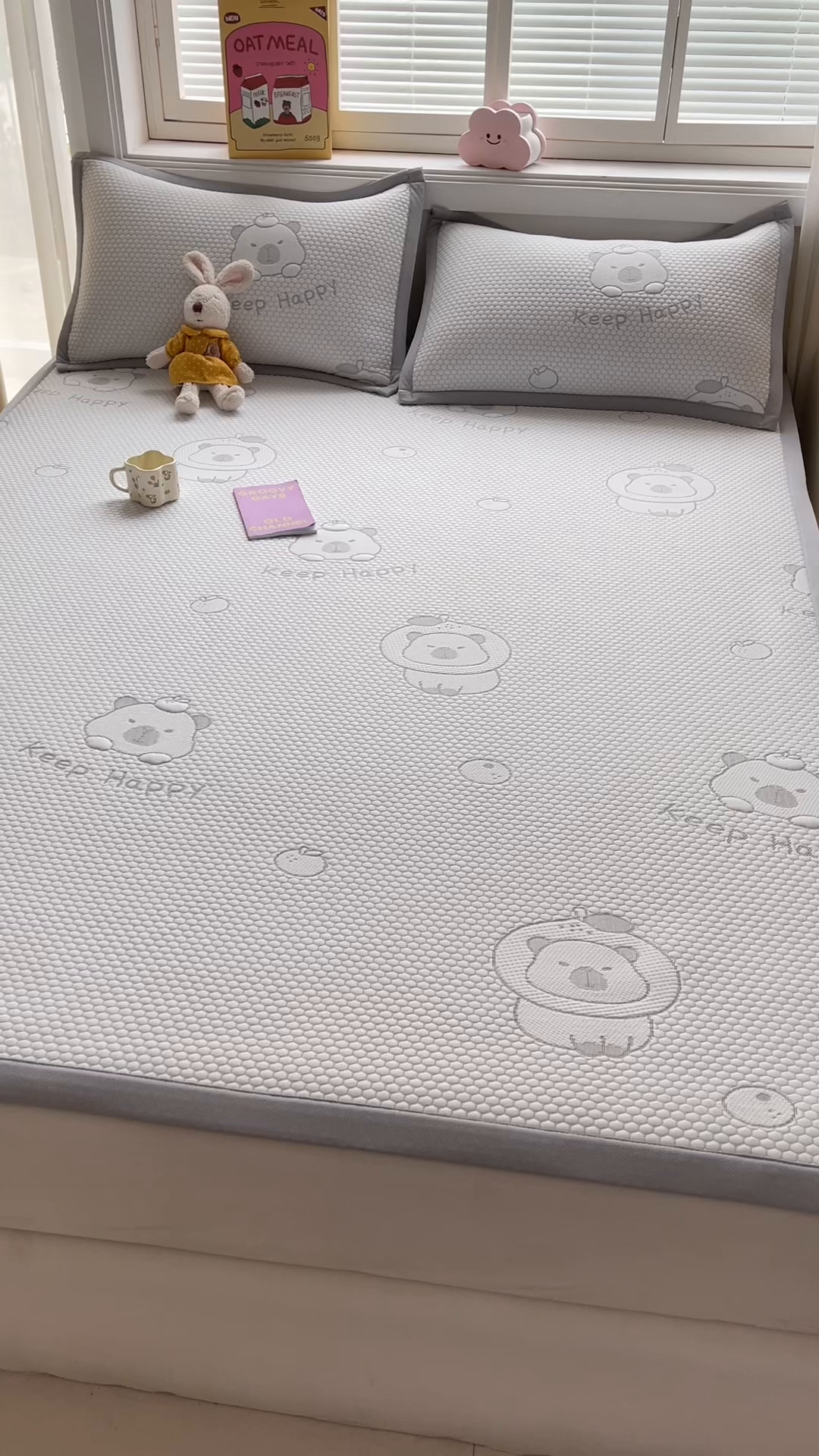 91家纺网 家纺一手货源 找家纺 梵朴 2025新款直播A类冰豆豆凉席席子三件套凉豆豆软凉席可机洗空调席子 卡皮巴拉-灰