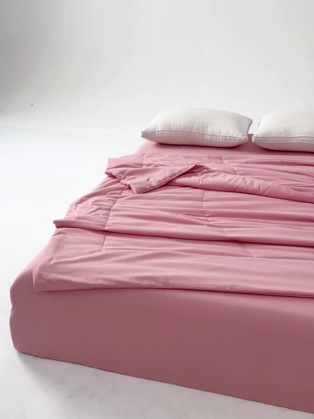 91家纺网 家纺一手货源 找家纺 招财狼家纺 2025新款亚朵同款7A活性印染抗菌夏凉被空调被夏被 凉感粉