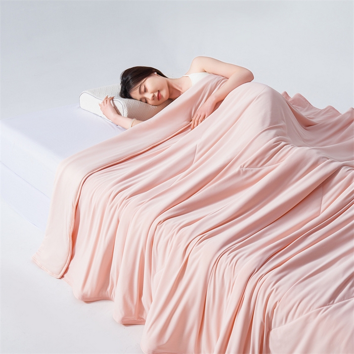 91家纺网 家纺一手货源 找家纺 （总）满圆红家纺 2025新款满圆红星球同款双面双感夏凉被