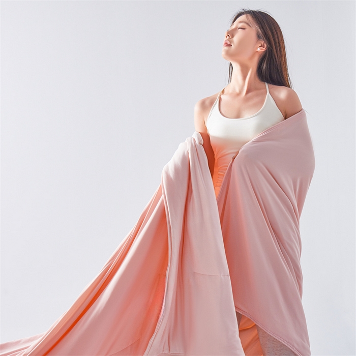 91家纺网 家纺一手货源 找家纺 满圆红家纺 2025新款满圆红星球同款双面双感夏凉被 沁雪粉玉