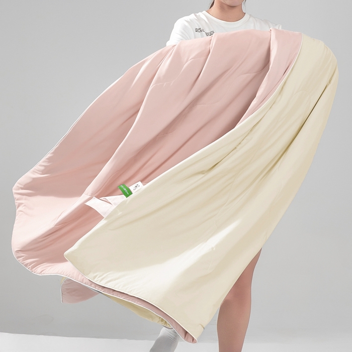 91家纺网 家纺一手货源 找家纺 朴罗 （ 原岚图） 2025新款纯色亲肤舒适锦氨凉感夏被夏凉被空调被 少女粉