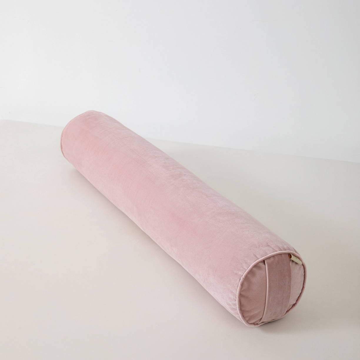 91家纺网 家纺一手货源 找家纺 沐沐家纺 2026新款荷兰绒长条睡抱枕 樱花粉