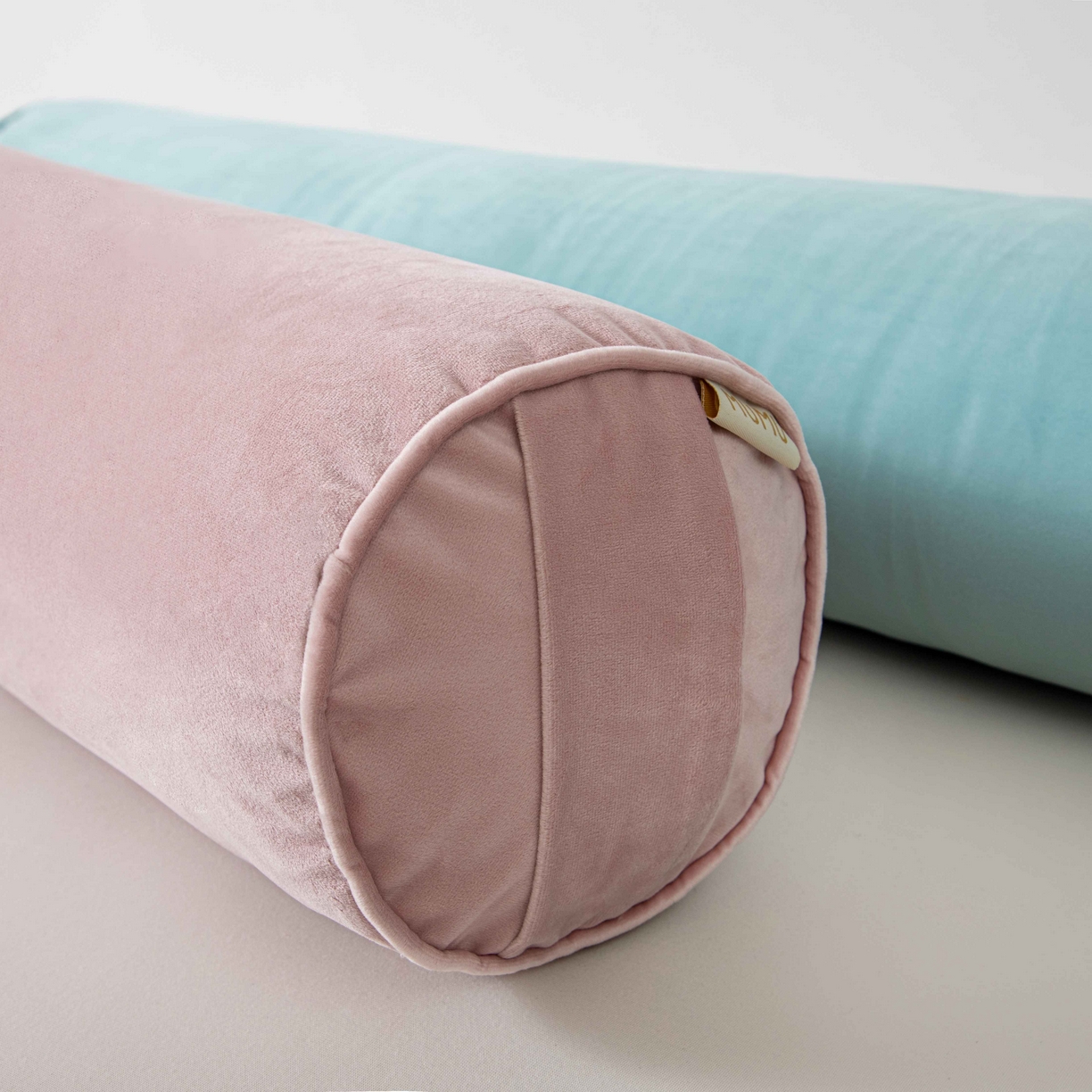 91家纺网 家纺一手货源 找家纺 沐沐家纺 2026新款荷兰绒长条睡抱枕 组合图仅供参考