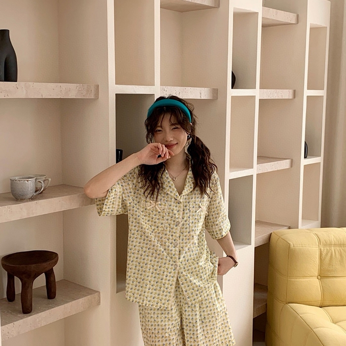 91家纺网 家纺一手货源 找家纺 （总）妍景家居生活馆 2025新款25630-简约格子碎花套装