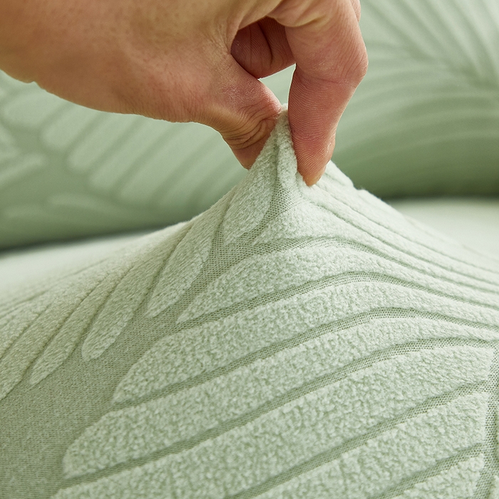 91家纺网 家纺一手货源 找家纺 （总）丝绮鹿 2025新款雕花绒大叶子芝华士沙发套