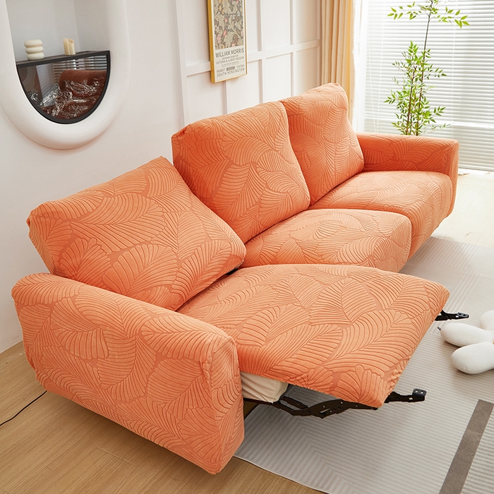 91家纺网 家纺一手货源 找家纺 丝绮鹿 2025新款雕花绒大叶子芝华士沙发套 橙色