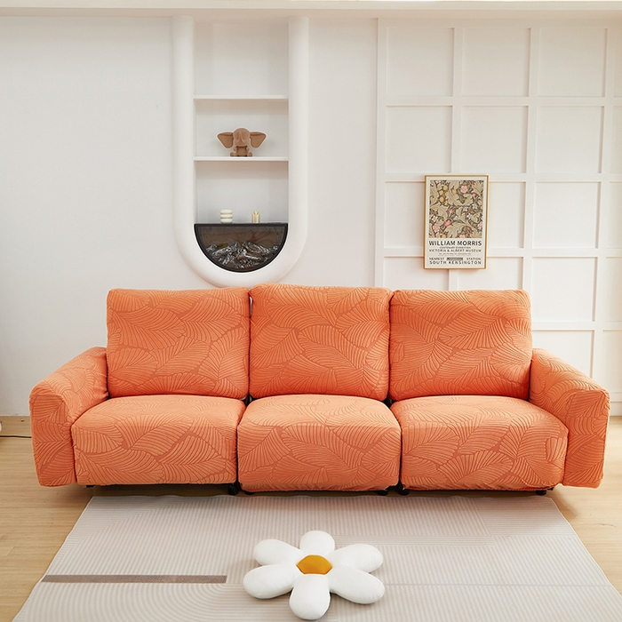 91家纺网 家纺一手货源 找家纺 丝绮鹿 2025新款雕花绒大叶子芝华士沙发套 橙色